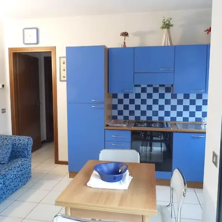 Apartment Bilocale Mentana 21 *