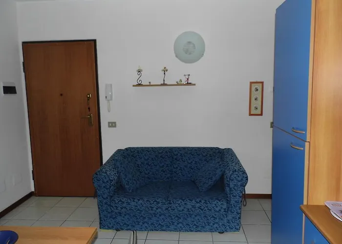 Bilocale Mentana 21 *